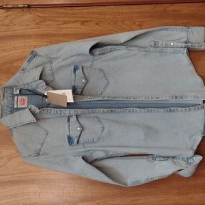 Levis Denim shirt small, new